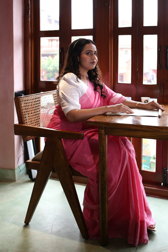 Rose-tinted memories Printed Mulmul Cotton Pre-stitched Ready to Wear Saree with Pocket