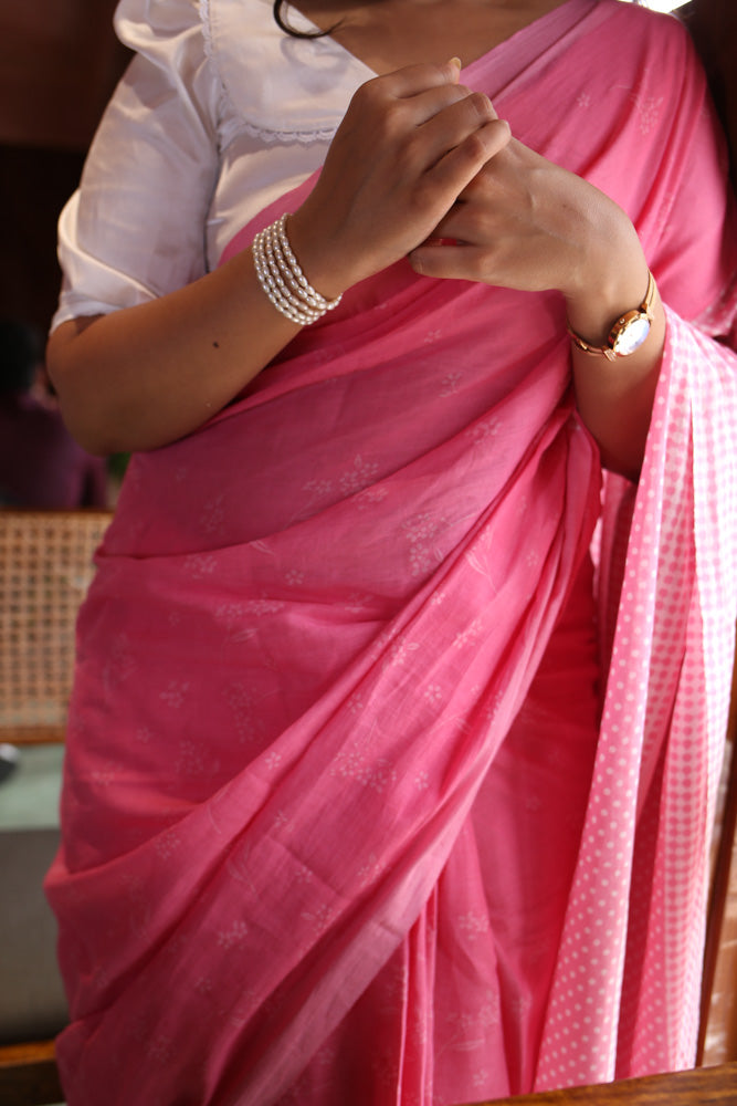 Rose-tinted memories Printed Mulmul Cotton Pre-stitched Ready to Wear Saree with Pocket