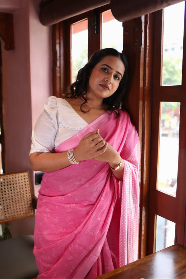 Rose-tinted memories Printed Mulmul Cotton Pre-stitched Ready to Wear Saree with Pocket