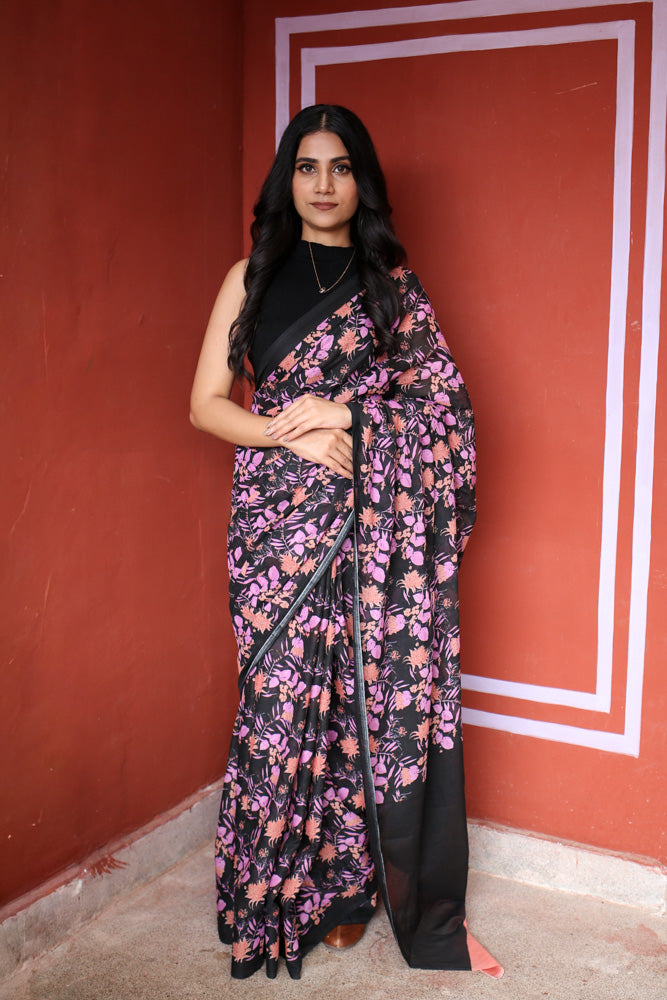 A Sunday Romance Printed Mulmul Cotton Saree