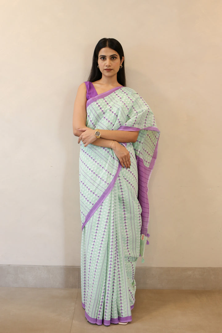 Canvas of Calm Printed Mulmul Cotton Saree