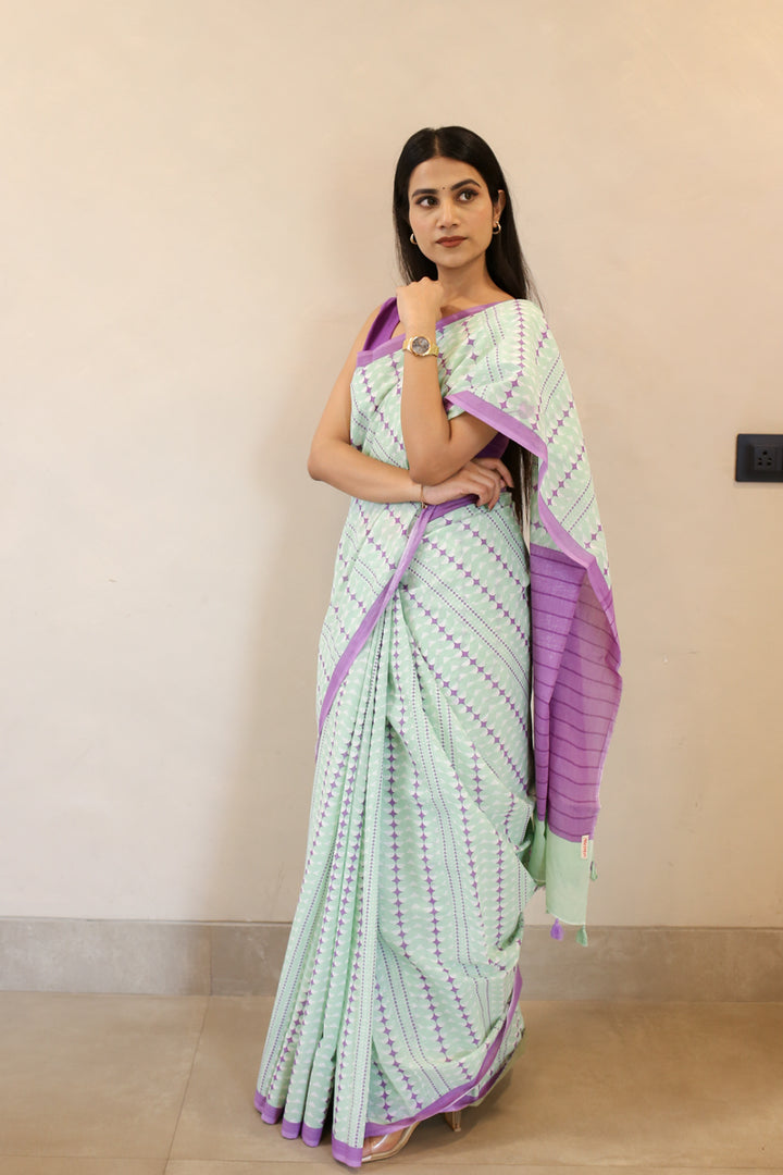 Canvas of Calm Printed Mulmul Cotton Saree