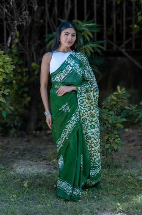 Forest foliage - Dark Green Batik Pure Mulmul Cotton Saree