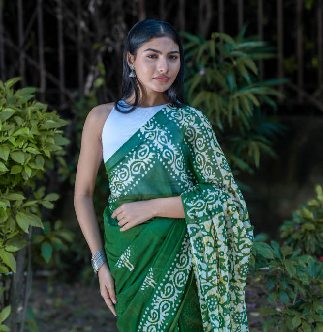 Forest foliage - Dark Green Batik Pure Mulmul Cotton Saree