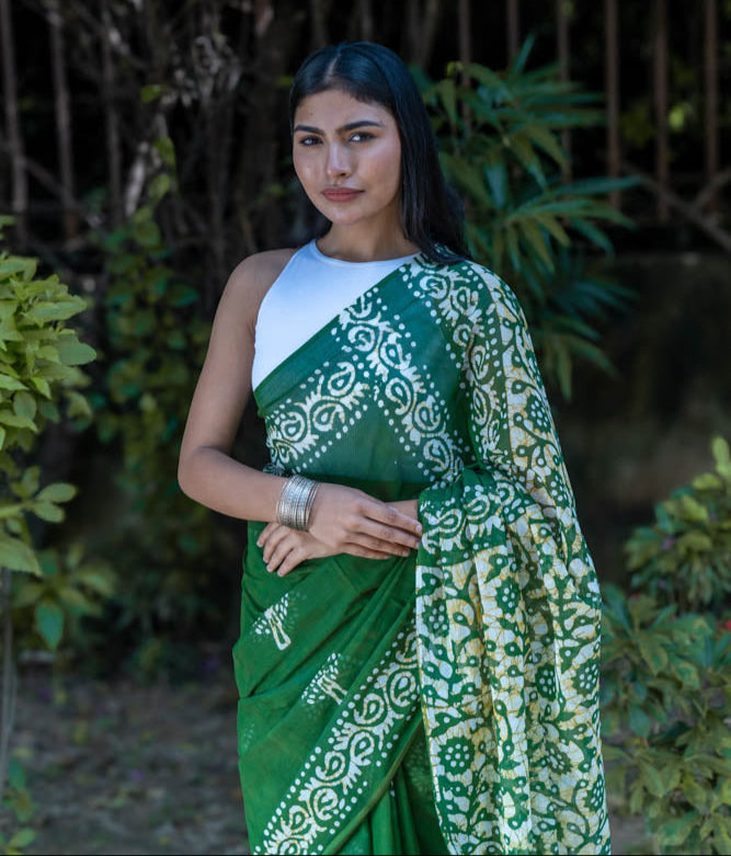 Forest foliage - Dark Green Batik Pure Mulmul Cotton Saree