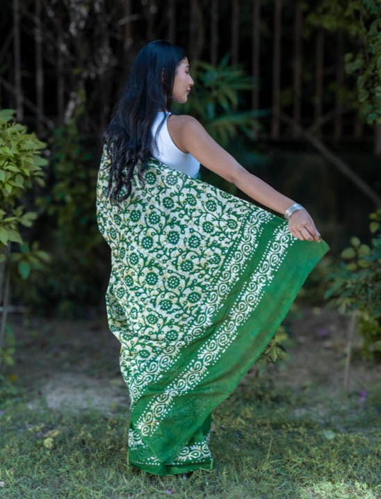 Forest foliage - Dark Green Batik Pure Mulmul Cotton Saree
