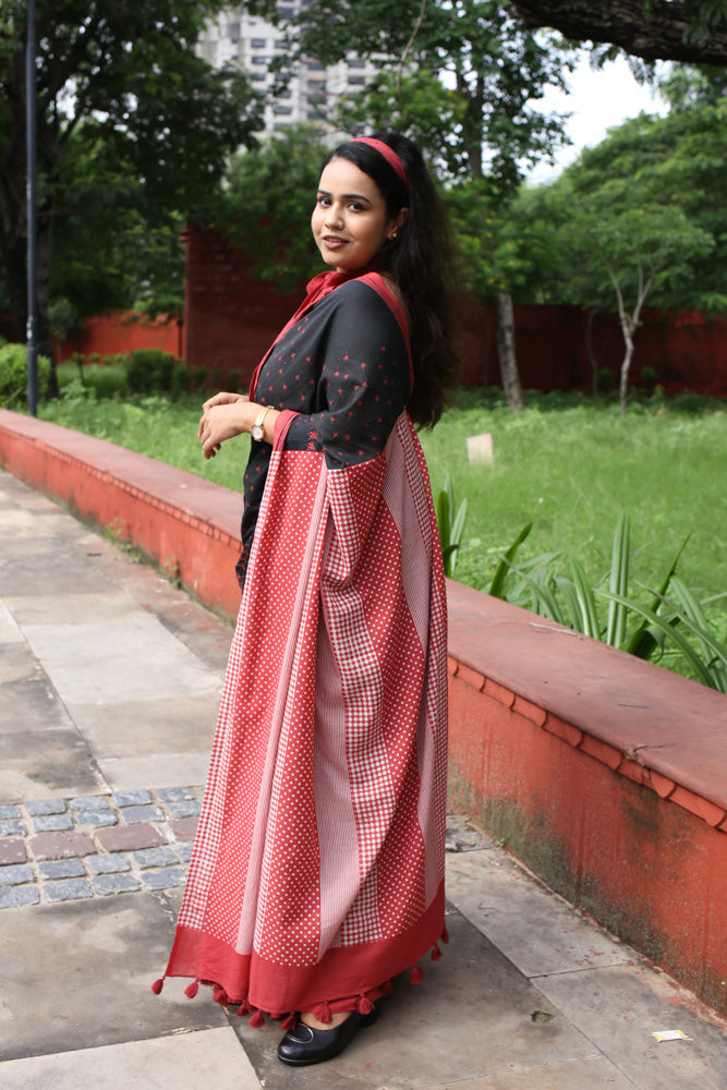 Disco Diva Printed Mulmul Cotton Saree