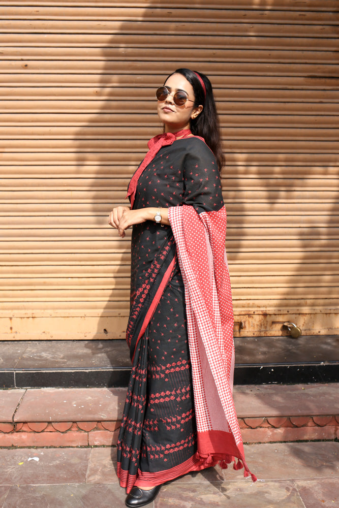 Disco Diva Printed Mulmul Cotton Saree