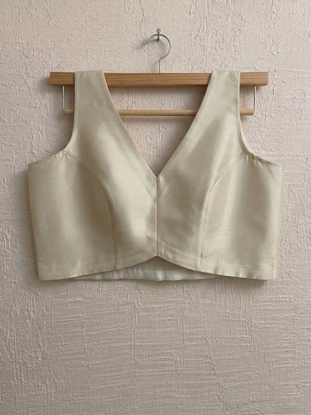 Basic Gold Tissue Sleeveless Princess-Cut Blouse
