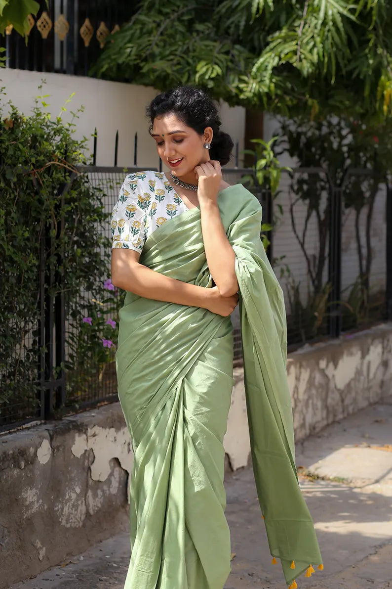 Fern Green - Mulmul Cotton Saree with Tassels