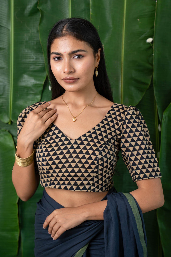 Samira - CurveFit Stretchable Cotton Geometric Print Blouse