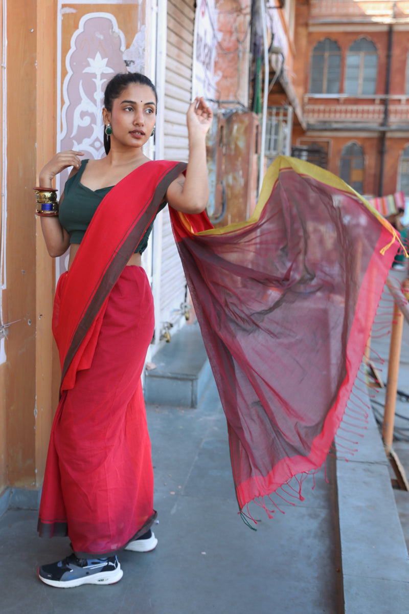 Gulnar - Handwoven Pure Mulmul Cotton Saree