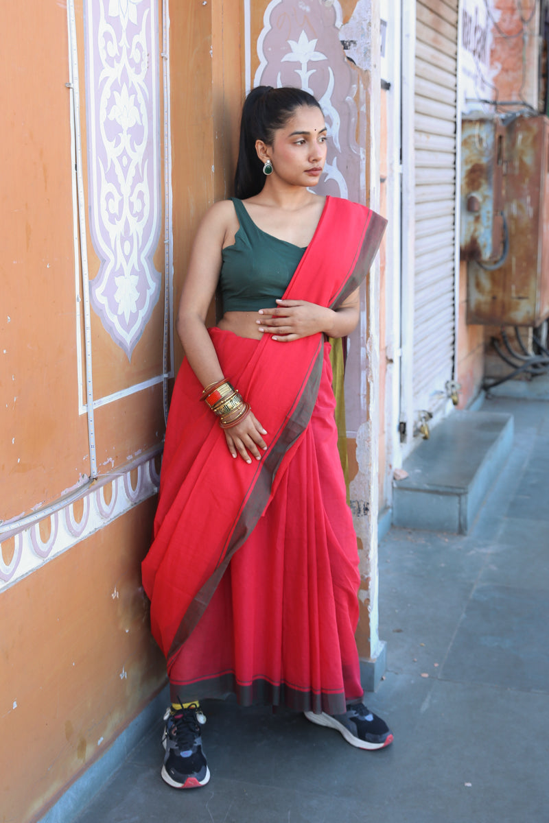 Gulnar - Handwoven Pure Mulmul Cotton Saree