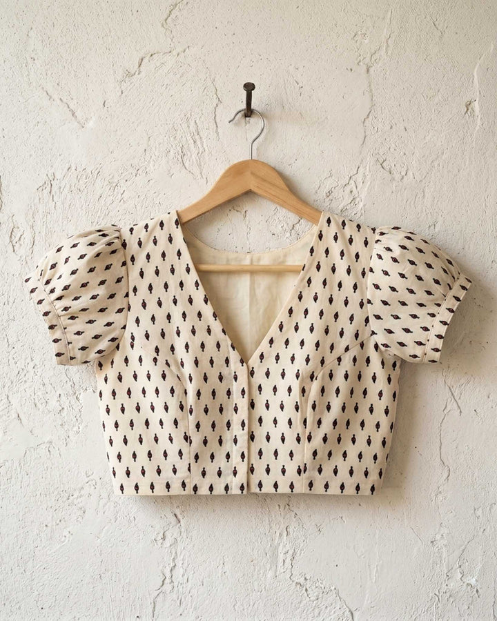 Subtle days V-neck Blouse with Puff Sleeves - Ivory