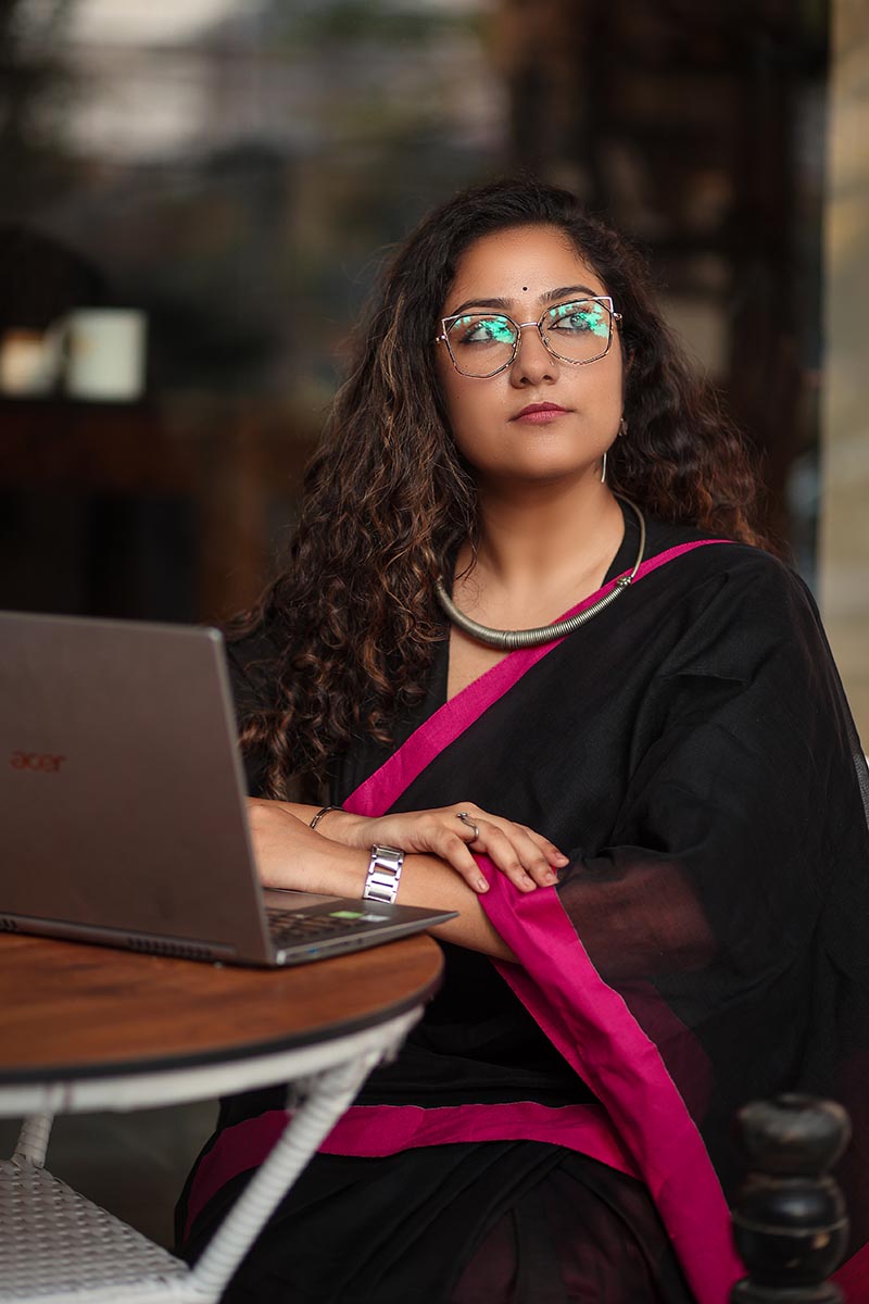 Black & Pink Handwoven Mulmul Cotton Saree