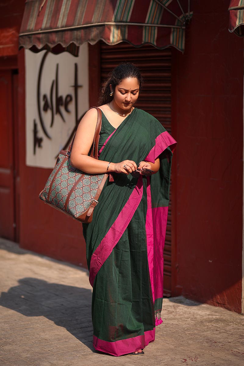 Emerald & Pink Handwoven Mulmul Cotton Saree