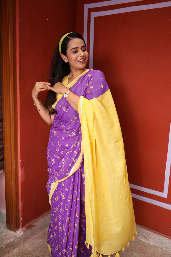 Polaroid Dreams Printed Mulmul Cotton Saree