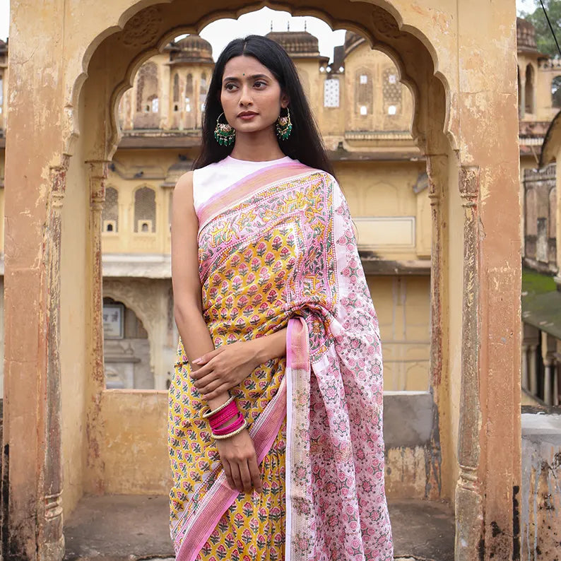 Buy Saran Women Gardeny Green Self Design Pure Silk, Art Silk Saree Online  at Best Prices in India - JioMart.