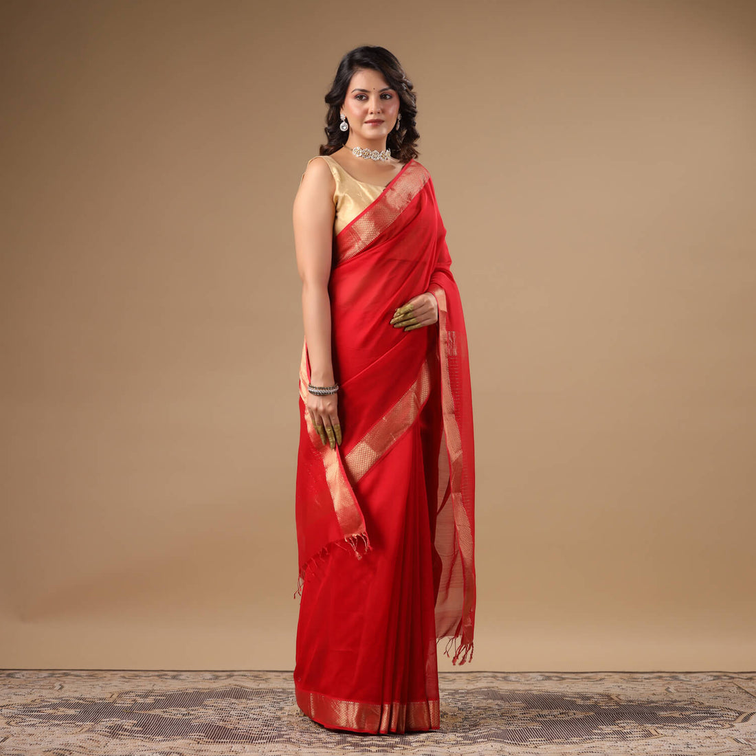 Lakshmi - Red Pure Silk Cotton Maheshwari Saree