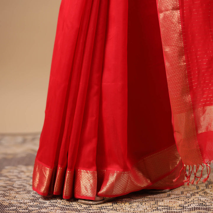 Lakshmi - Red Pure Silk Cotton Maheshwari Saree