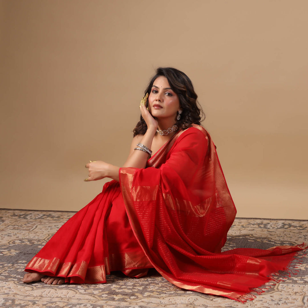 Lakshmi - Red Pure Silk Cotton Maheshwari Saree