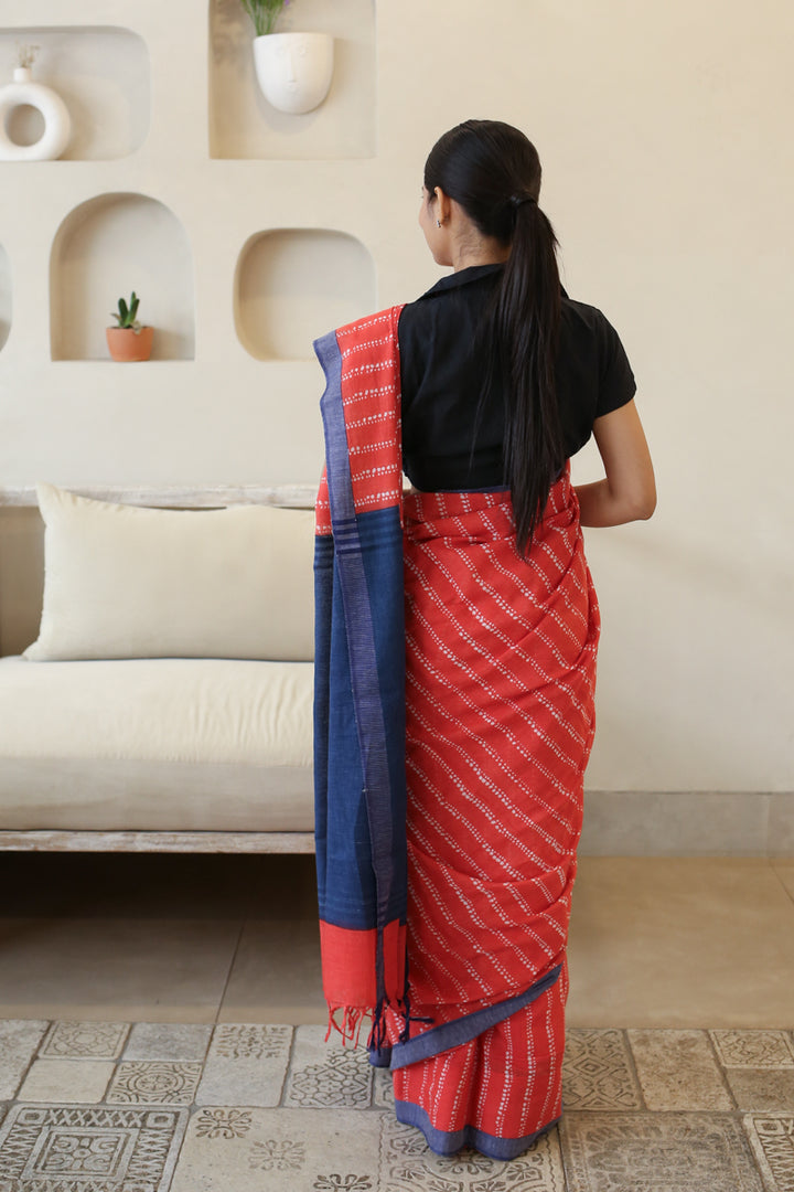 Stripe & Bloom Handwoven Mulmul Cotton Printed Saree