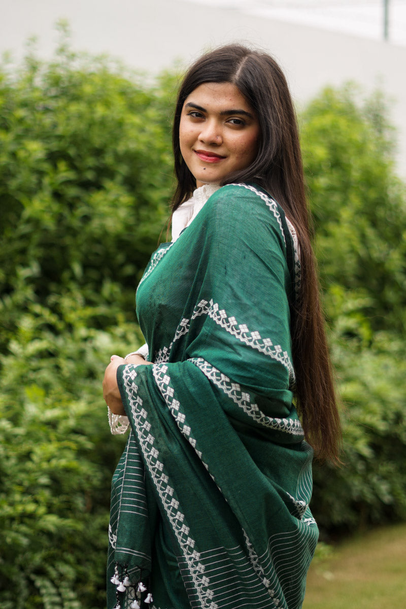 Teal Tapestry Handwoven mulmul cotton saree