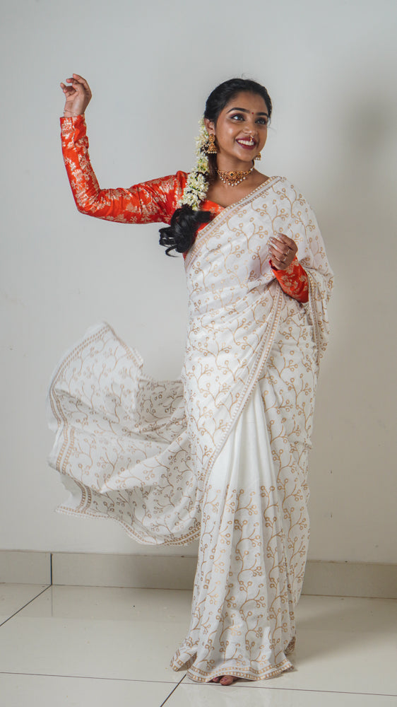 Vaidehi White Gold Mulmul Cotton Hand Block Print Saree