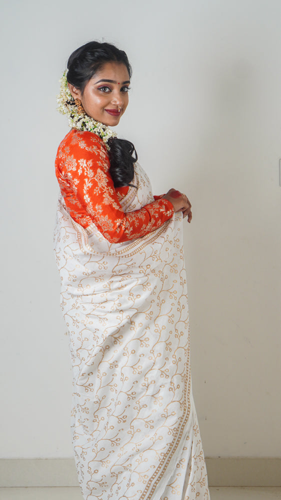 Vaidehi White Gold Mulmul Cotton Hand Block Print Saree