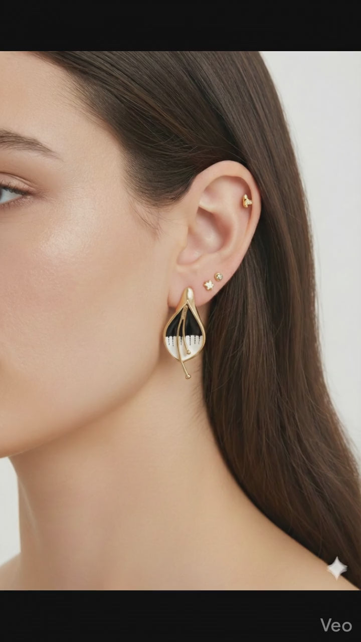 Petal Stud 18k Gold Plated Earrings