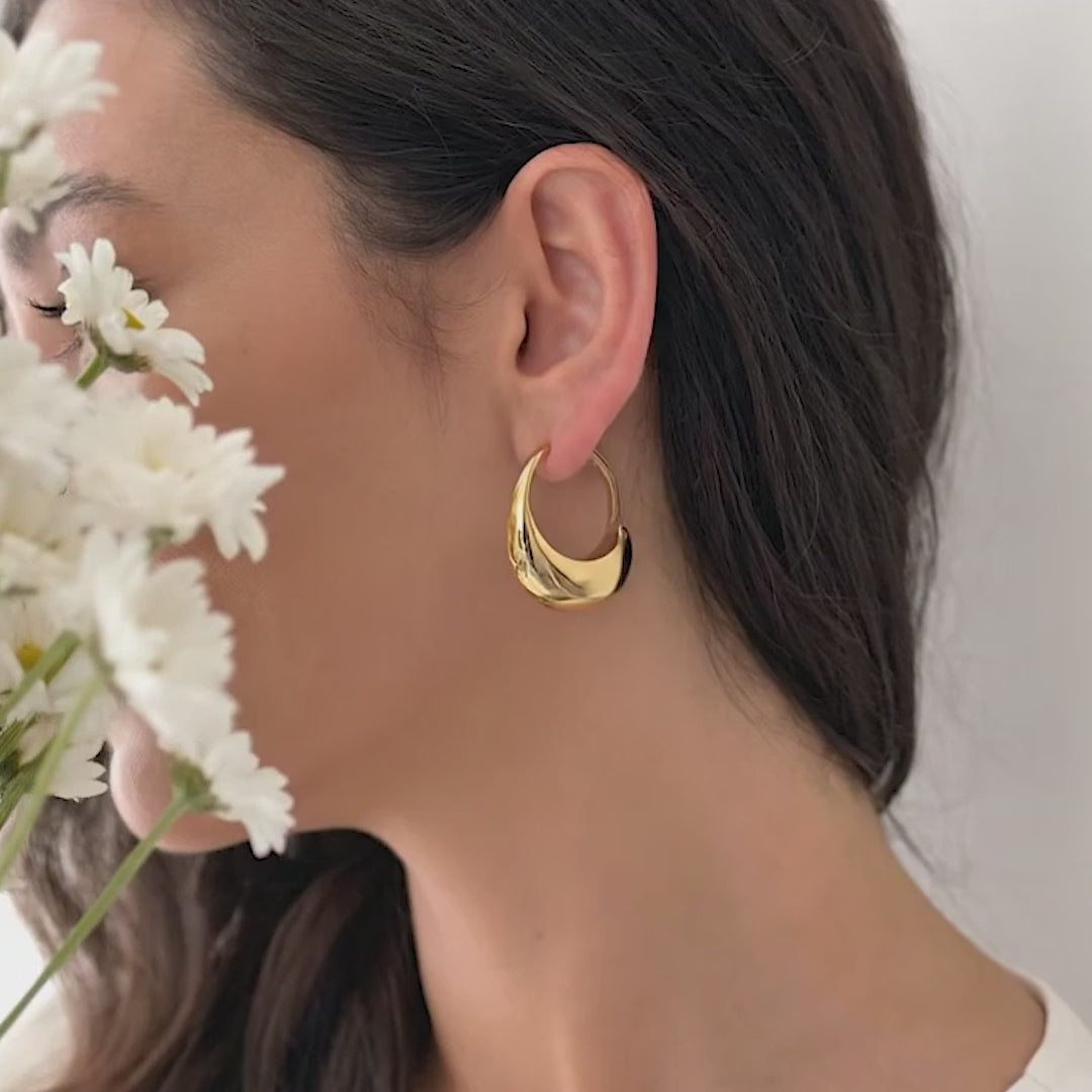 Bold Curve 24k Gold Plated Earrings